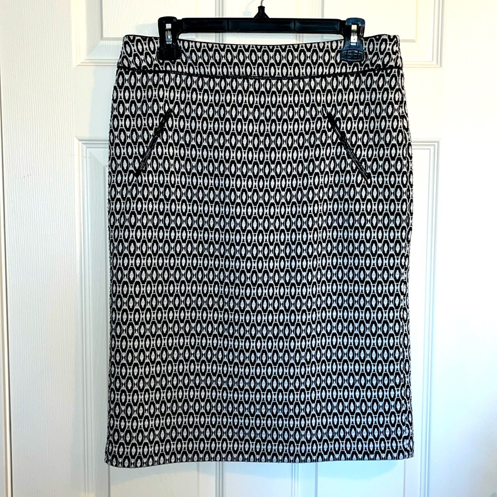 Susan Bristol pencil skirt women’s 6 black white pleather details hidden zipper